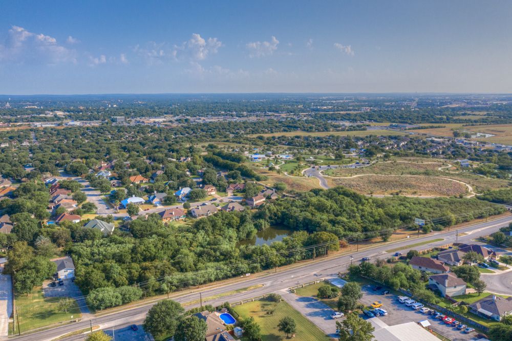 648 W County Line Rd, New Braunfels, TX 78130